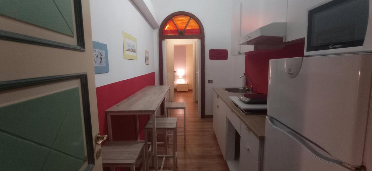 Onlyrooms III - Piazza Jenne Cagliari Eksteriør billede