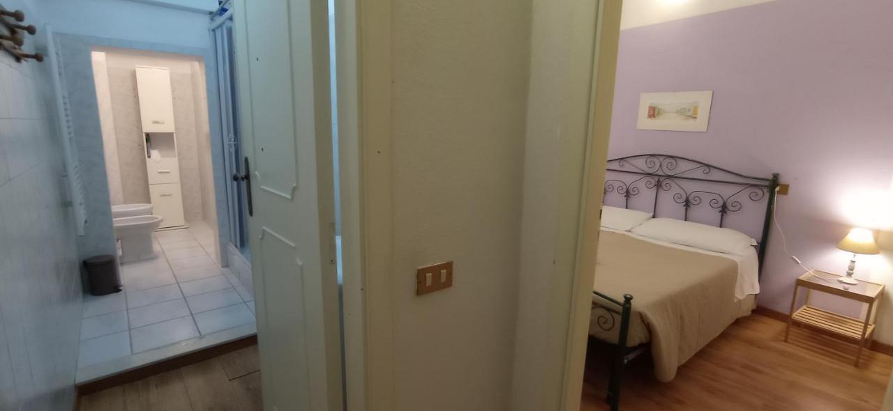 Onlyrooms III - Piazza Jenne Cagliari Eksteriør billede