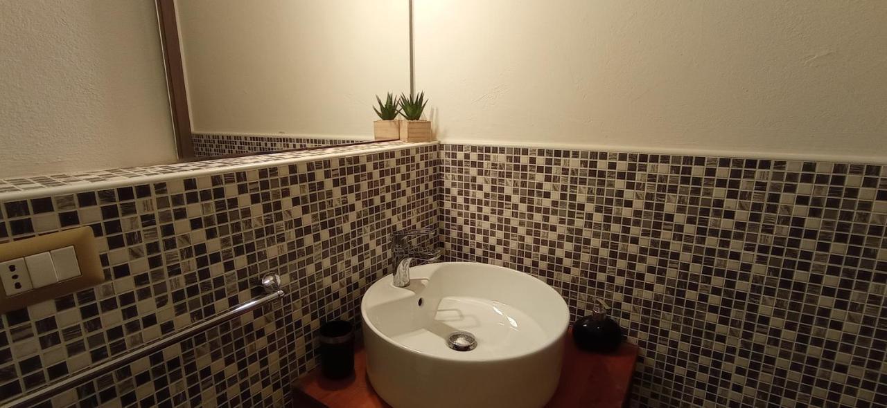 Onlyrooms III - Piazza Jenne Cagliari Eksteriør billede
