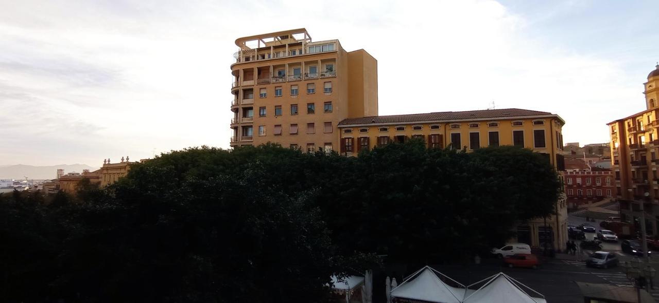 Onlyrooms III - Piazza Jenne Cagliari Eksteriør billede