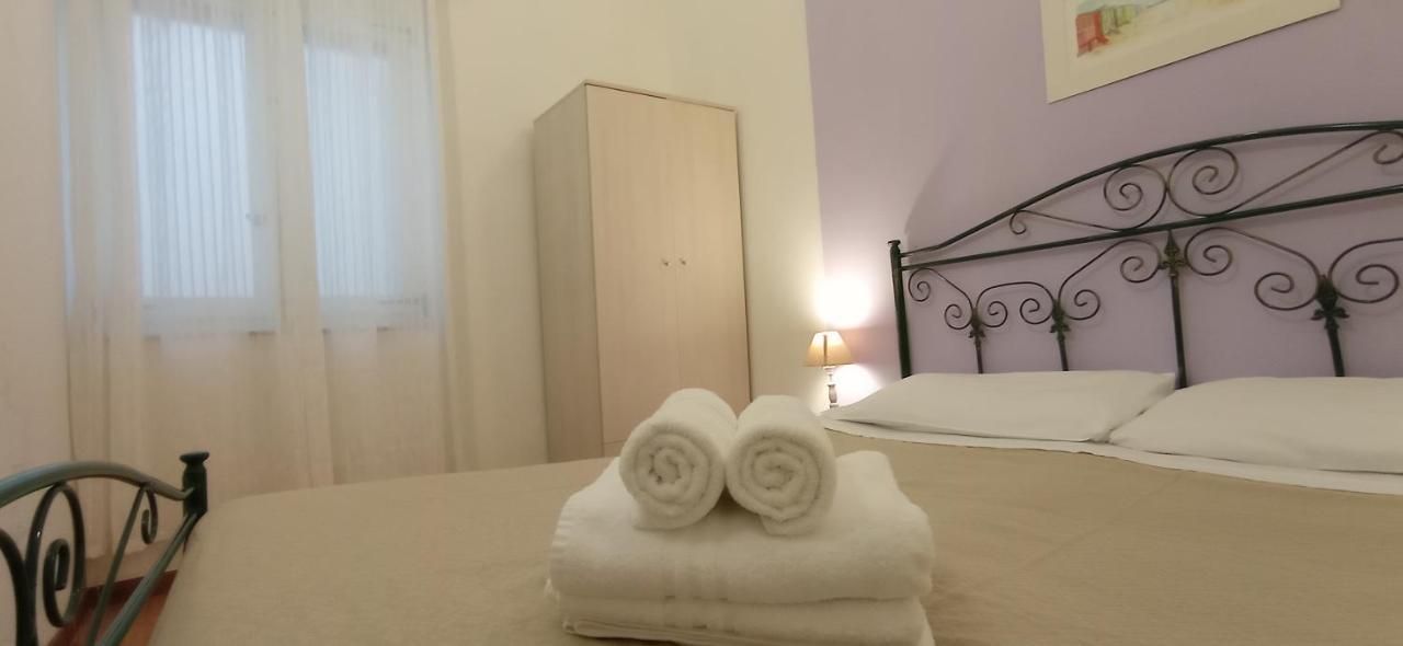 Onlyrooms III - Piazza Jenne Cagliari Eksteriør billede